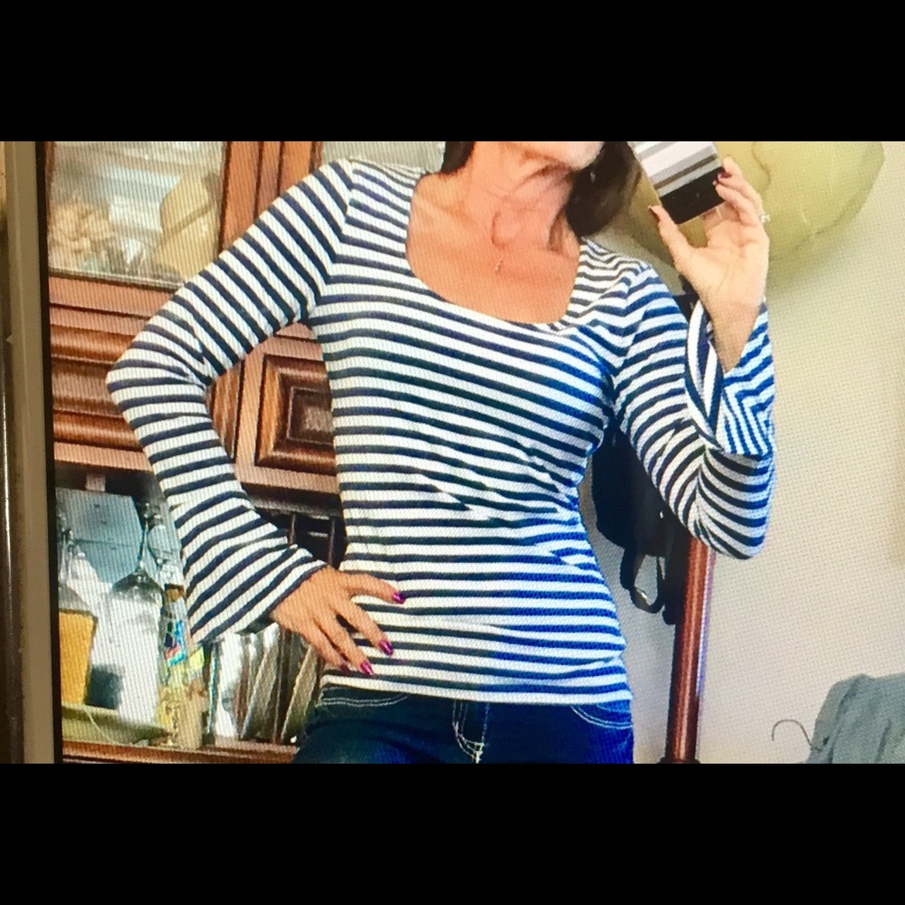 Chaps by Ralph Lauren LS top๐ - Picture 3 of 8